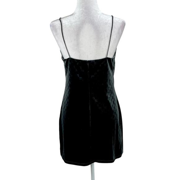 Elodie Dark Gray Pullover Velvet Checkered Spaghetti V-Neck Mini Dress Medium - Picture 2 of 13